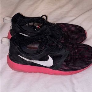 Nike Roshe shoes